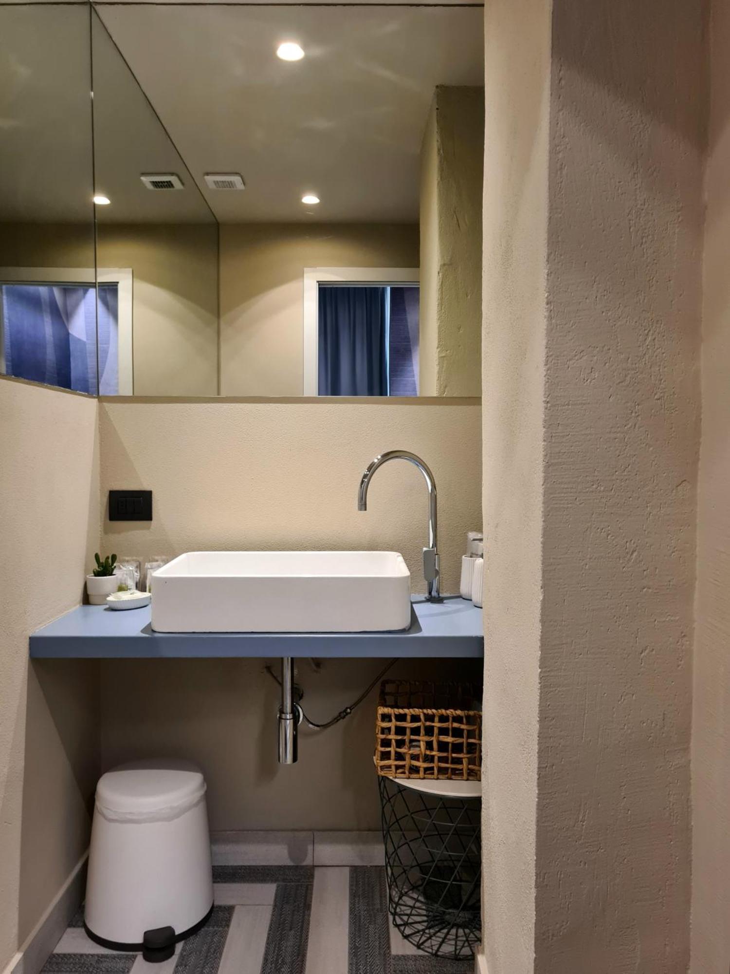 Serendipity Rooms - Navigli Milán Exteriér fotografie